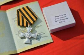 c1c2590ee32875873f74233dd0124445-knz39o.jpg